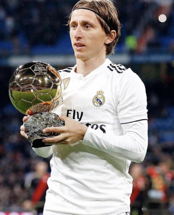 杨瀚森三分超姚明 篮板平生涯纪录