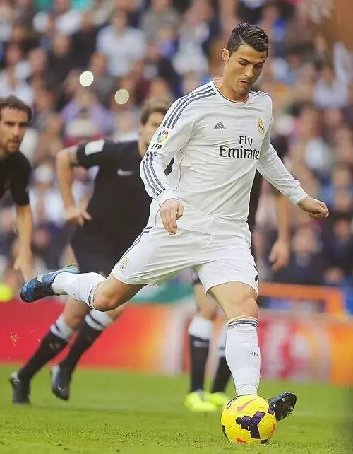 触球和爆发 触球和爆发